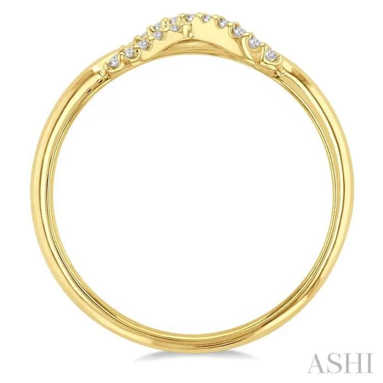 1/10 ctw Infinity Petite Round Cut Diamond Fashion Ring in 10K Yellow Gold