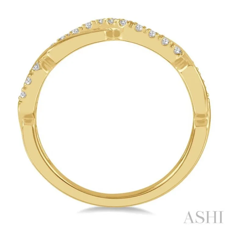 1/10 ctw Interlocked Round Cut Diamond Stack Band in 14K Yellow Gold