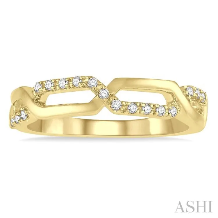 1/10 ctw Interlocked Round Cut Diamond Stack Band in 14K Yellow Gold