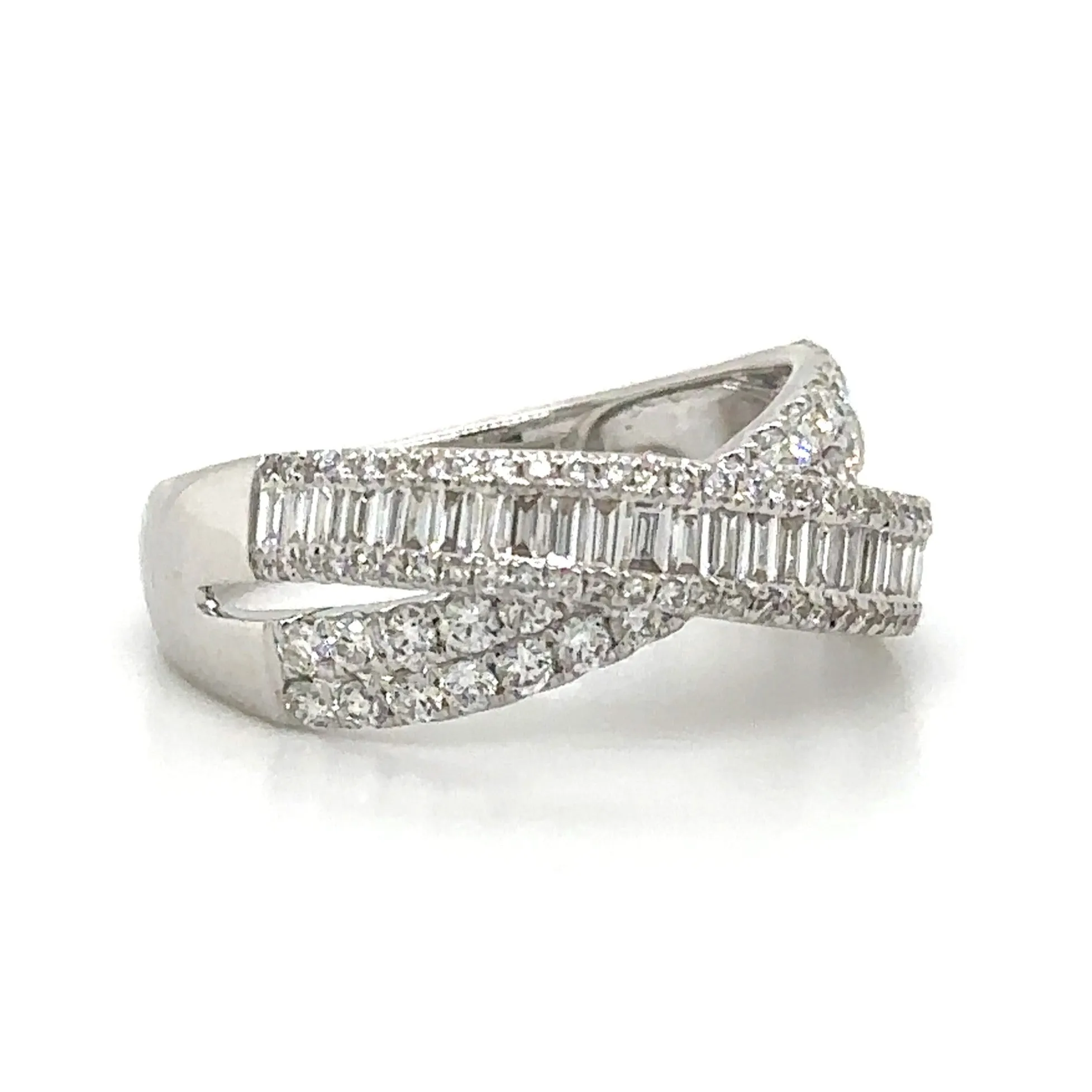 1.11ct tw Diamond Baguette and Round cut Criss Cross Ring