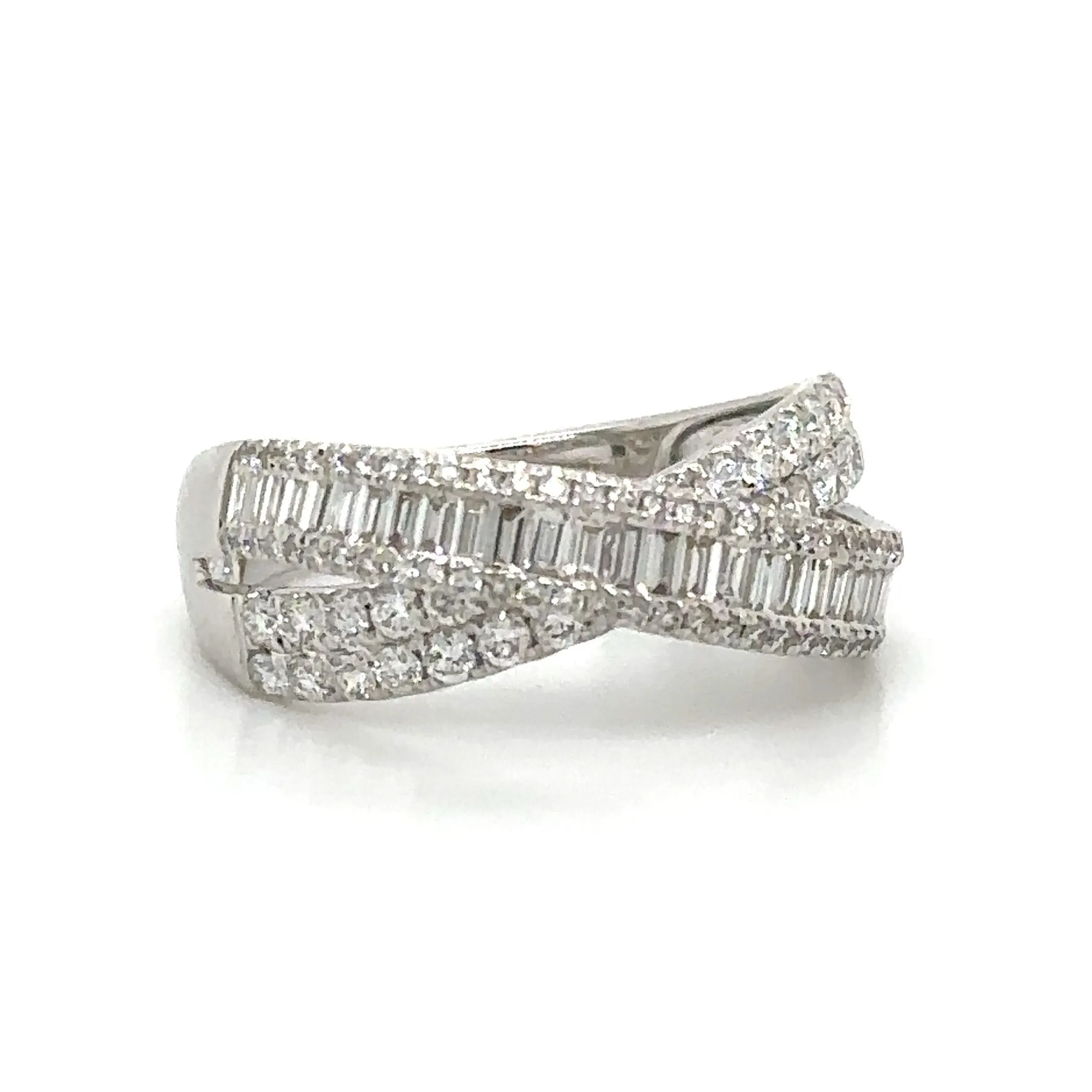 1.11ct tw Diamond Baguette and Round cut Criss Cross Ring