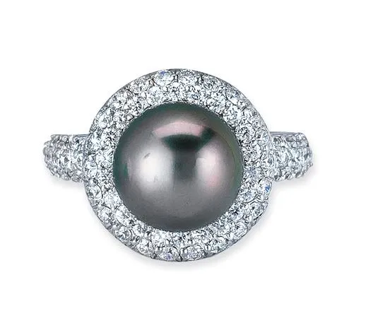 18K WHITE GOLD RING WITH DIAMONDS AND CENTER BLACK PEARL