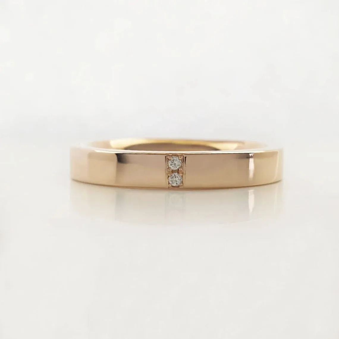 2 Diamonds band ring