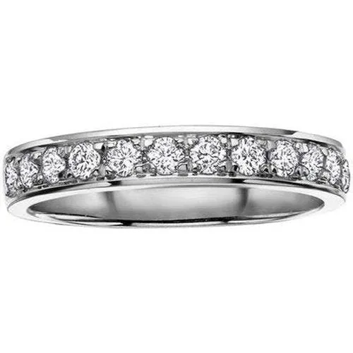 .33ct Pavé (claw) set wedding band