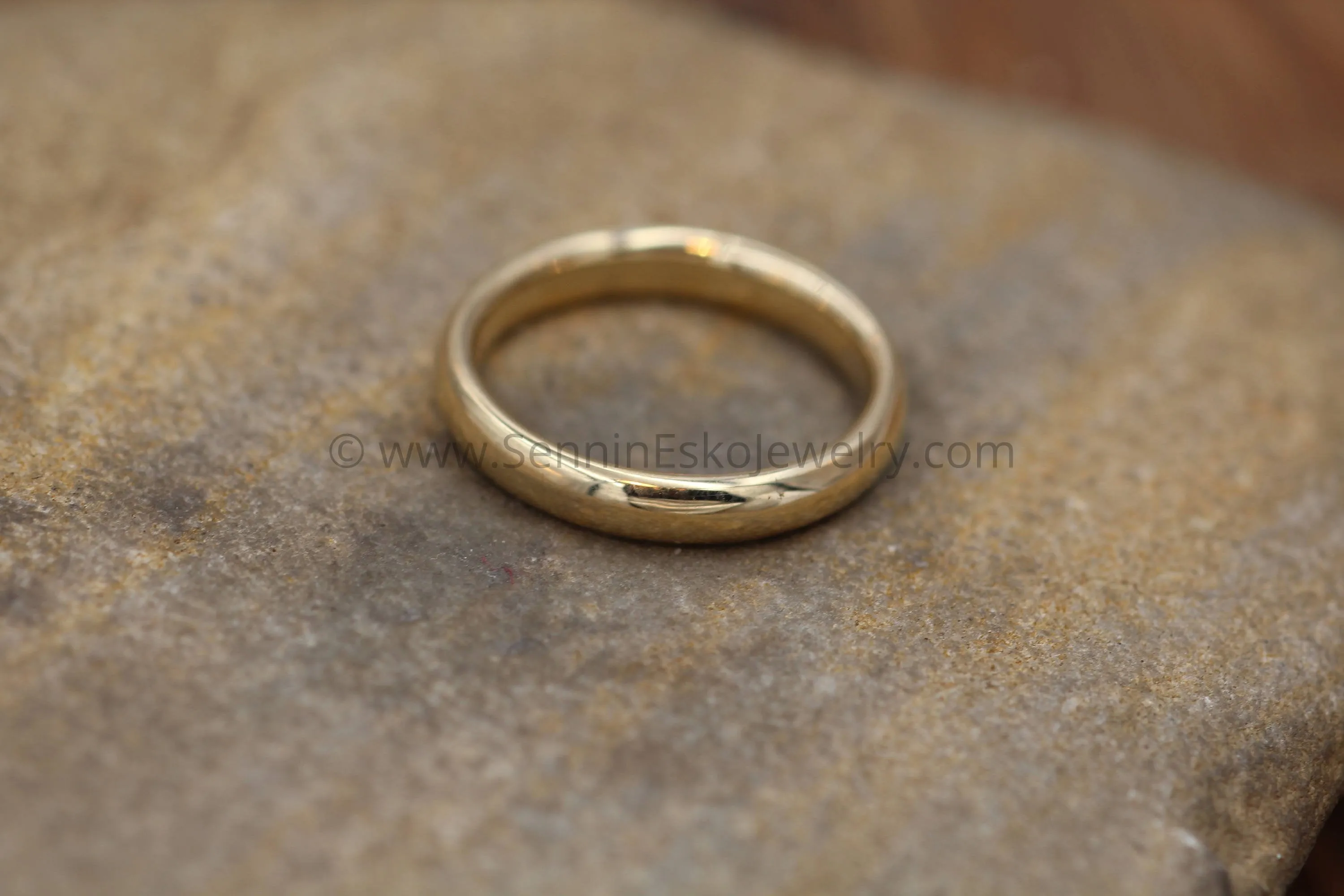 Comfort Fit 14kt Yellow Gold 3.5 x 2mm Band - Glossy Finish