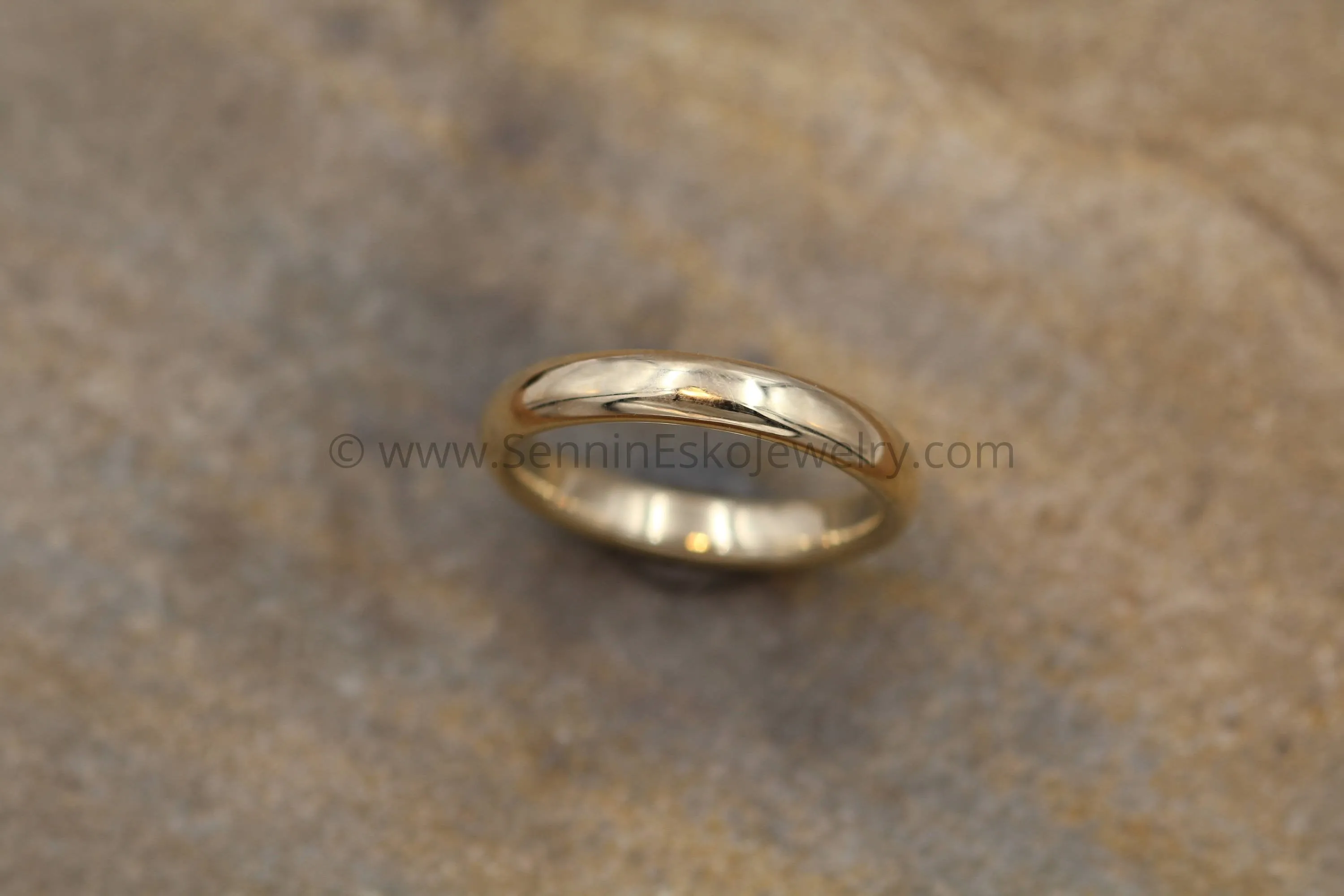 Comfort Fit 14kt Yellow Gold 3.5 x 2mm Band - Glossy Finish