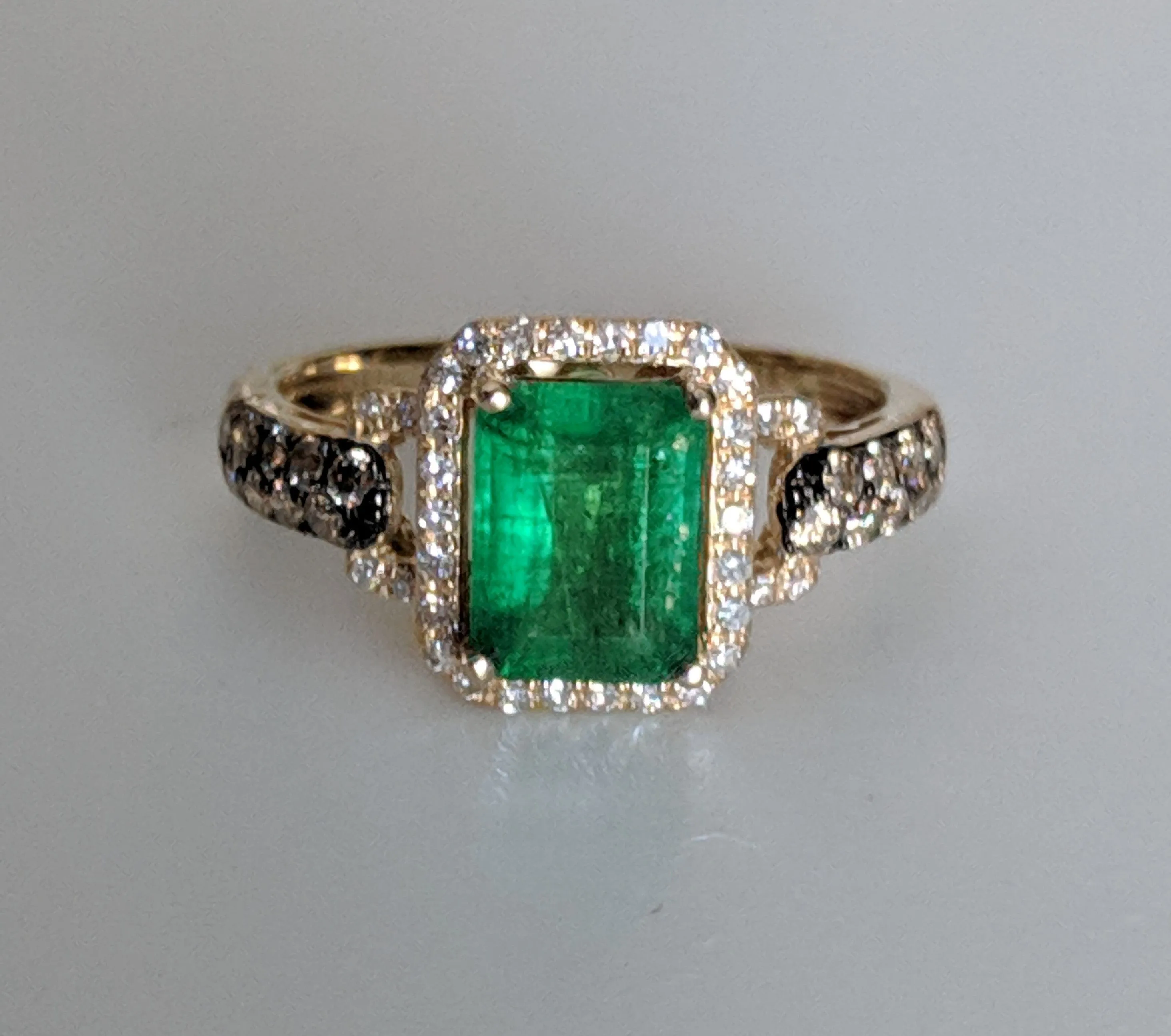 Effy Genuine Emerald and Diamond Halo Ring 14K Gold-Pre-owned