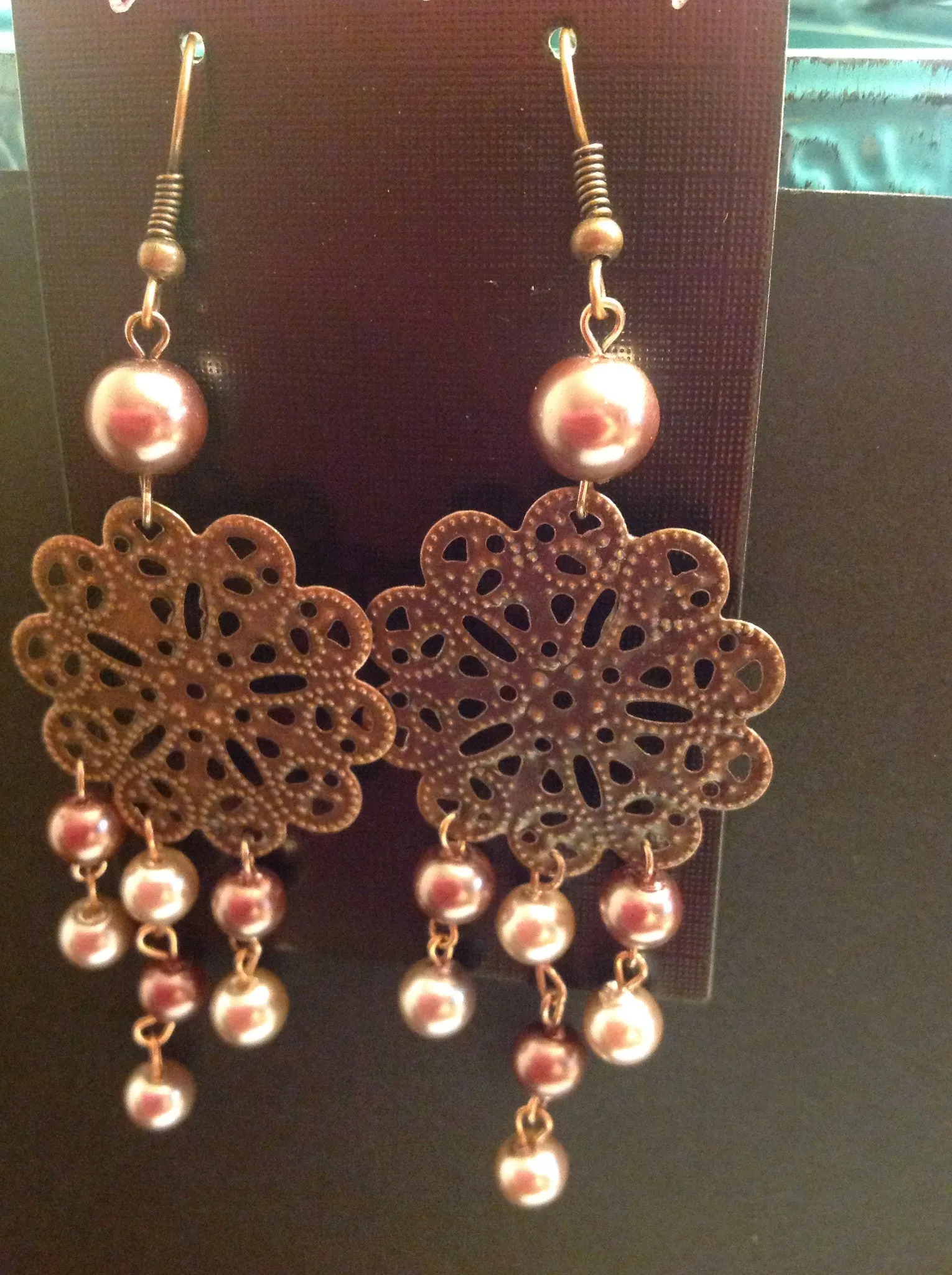 Flower chandelier style pearl earrings