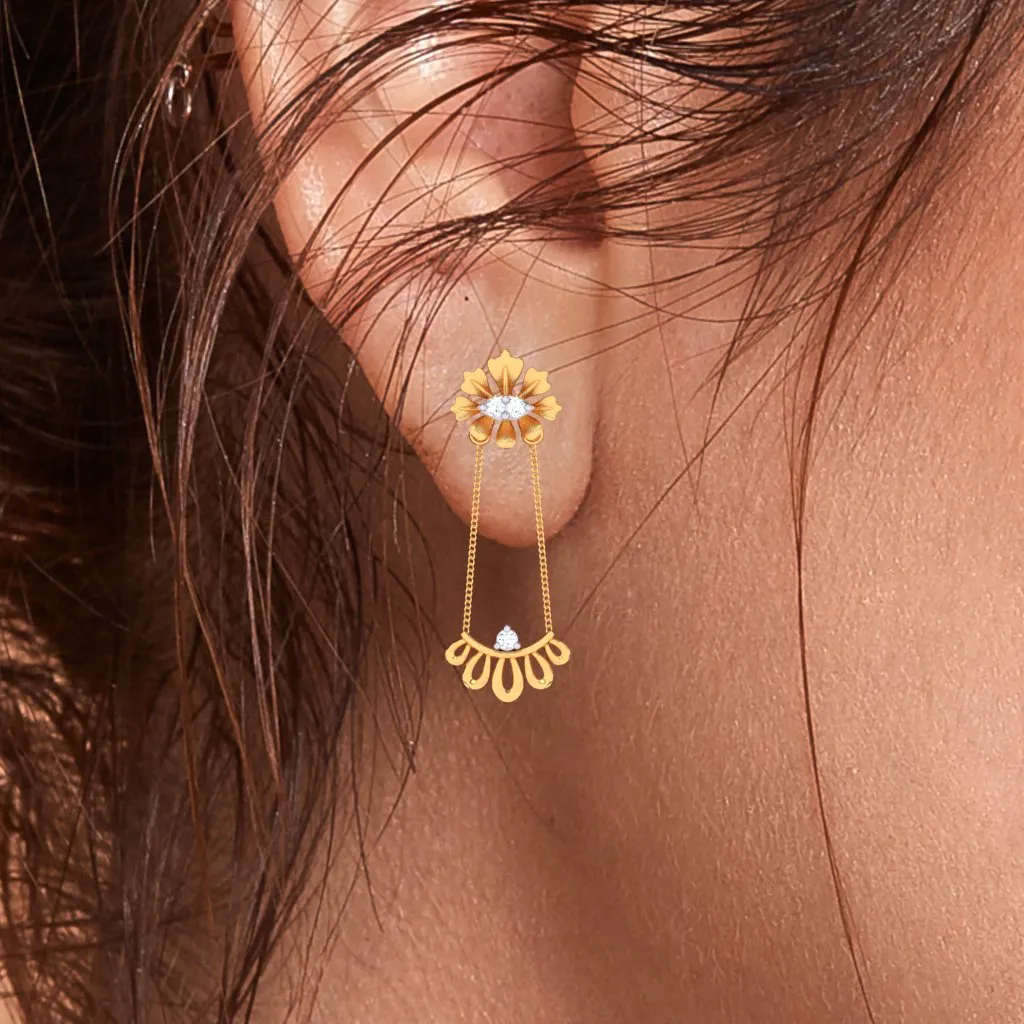 Flower-shaped 18k Gold & Diamond Hanging Earrings From Diamond Collection