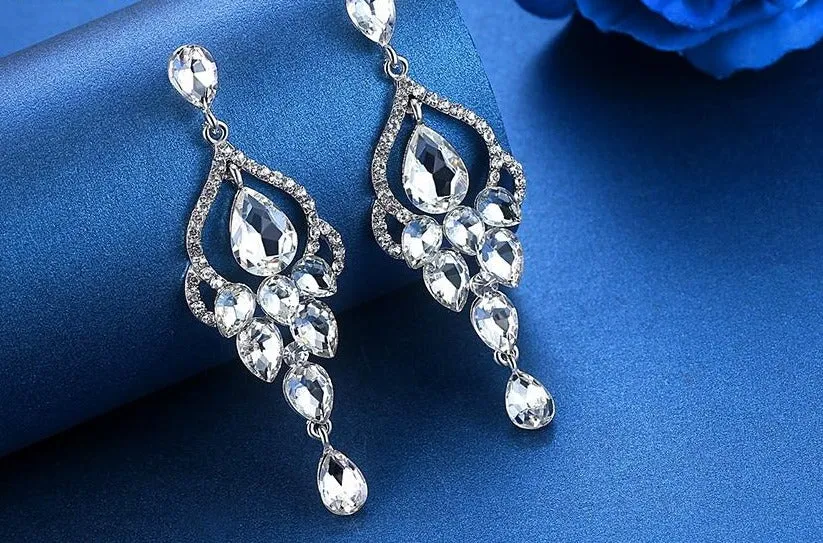 MEC-012 Crystal Pearls Long Drop Earrings Bridal Wedding Jewelry