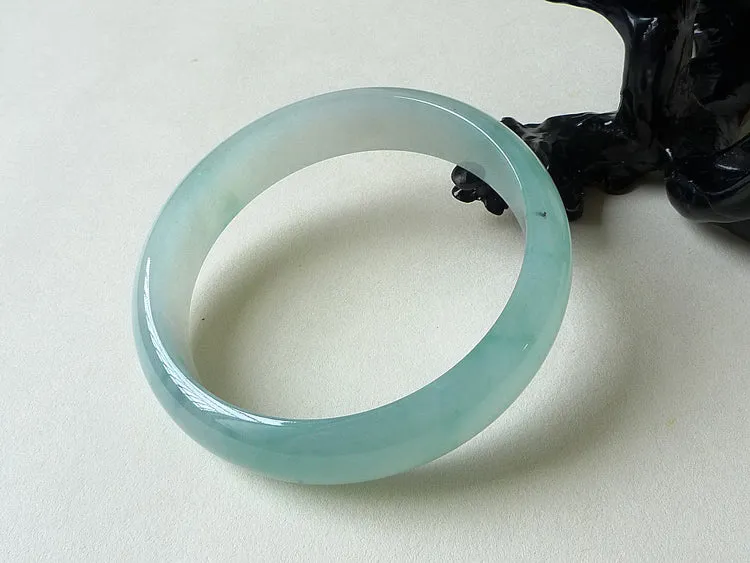 Natural Jade Bangle Jadeite Bangle Internal Diameter 57mm BER041