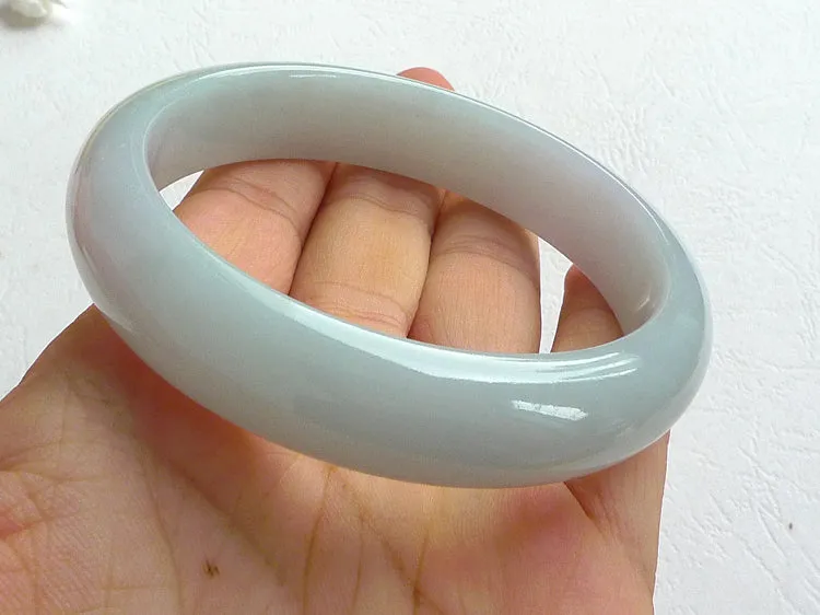 Natural Jade Bangle Jadeite Bangle Internal Diameter 59mm BER604