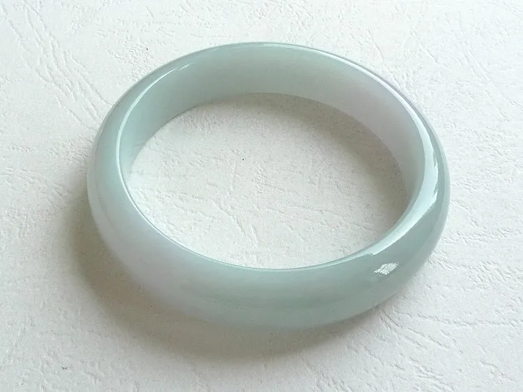 Natural Jade Bangle Jadeite Bangle Internal Diameter 59mm BER604