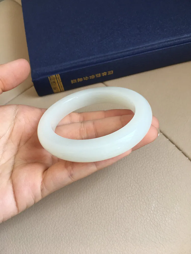 Natural Jade Bangle Nephrite Bangle Internal Diameter 53.6mm NBE005