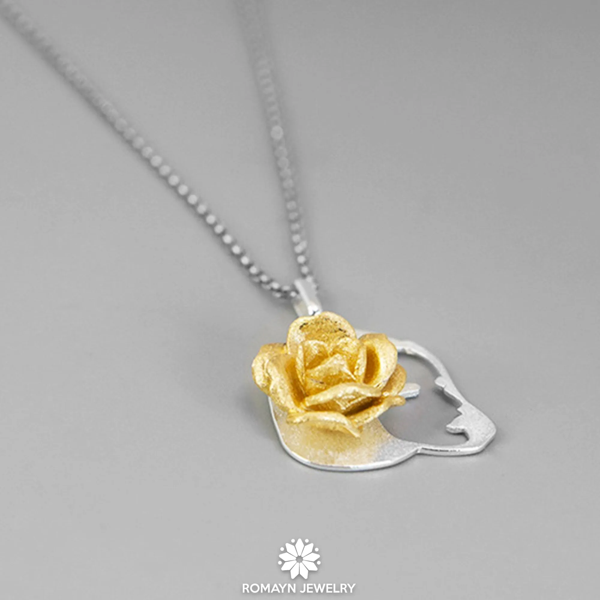 Rose Beauty Necklace