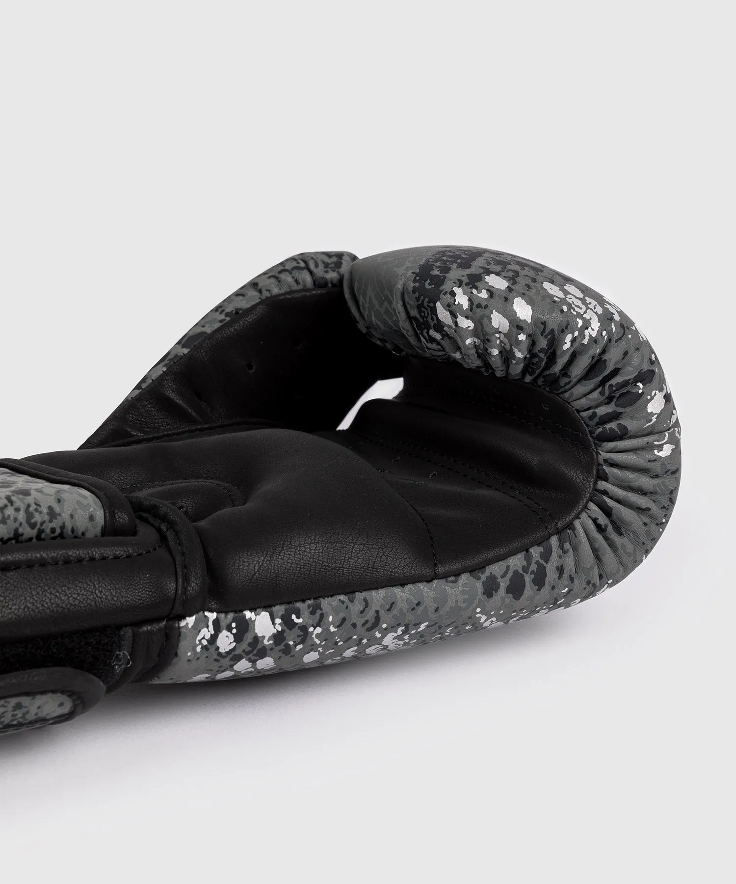 Venum Amazonia Boxing Gloves - Dark grey