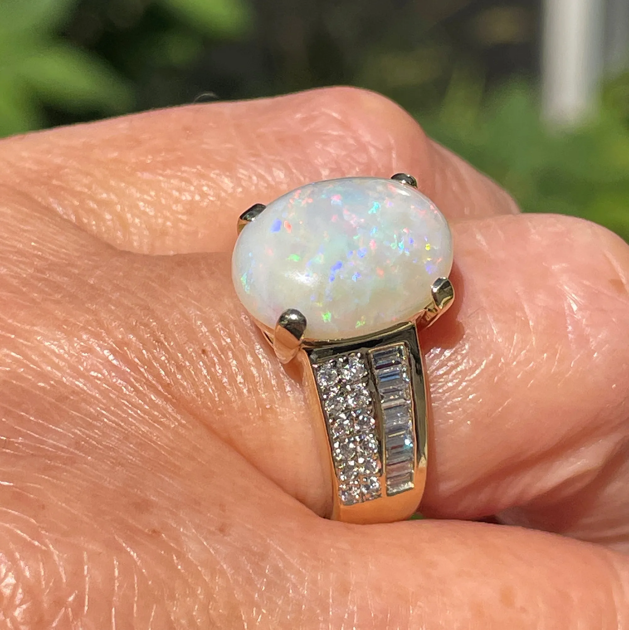 Vintage 5.54ctw Australian OPAL & Round Baguette Diamond 14k Yellow Gold Ring