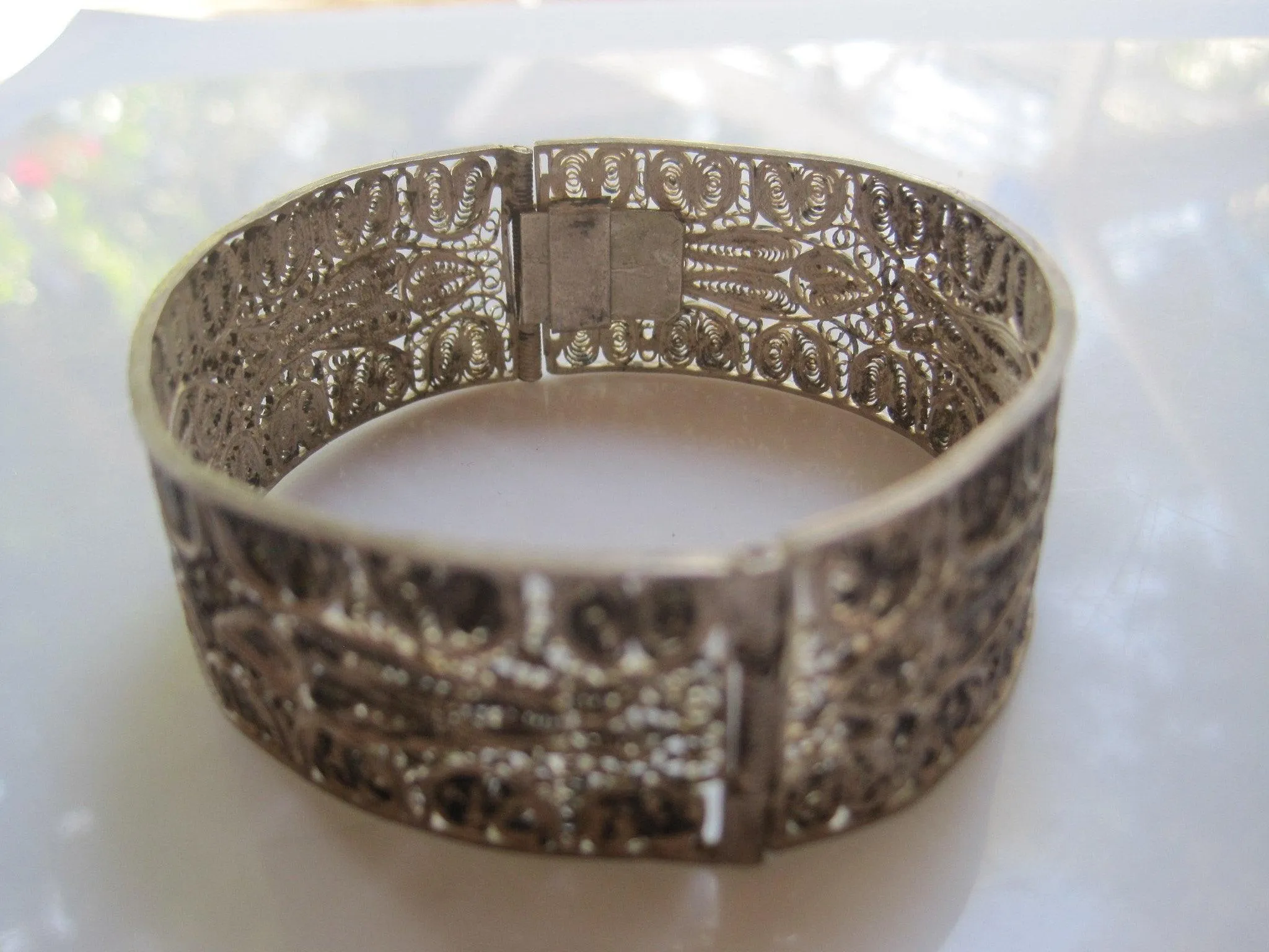 Vintage Yemeni Silver Filigree Bracelet with Fish Motif